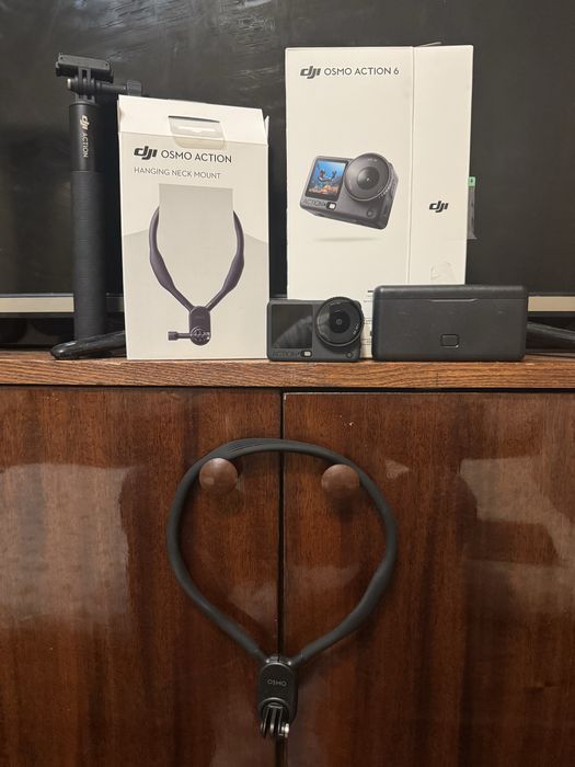 DJI Osmo Action 6 Adventure Combo