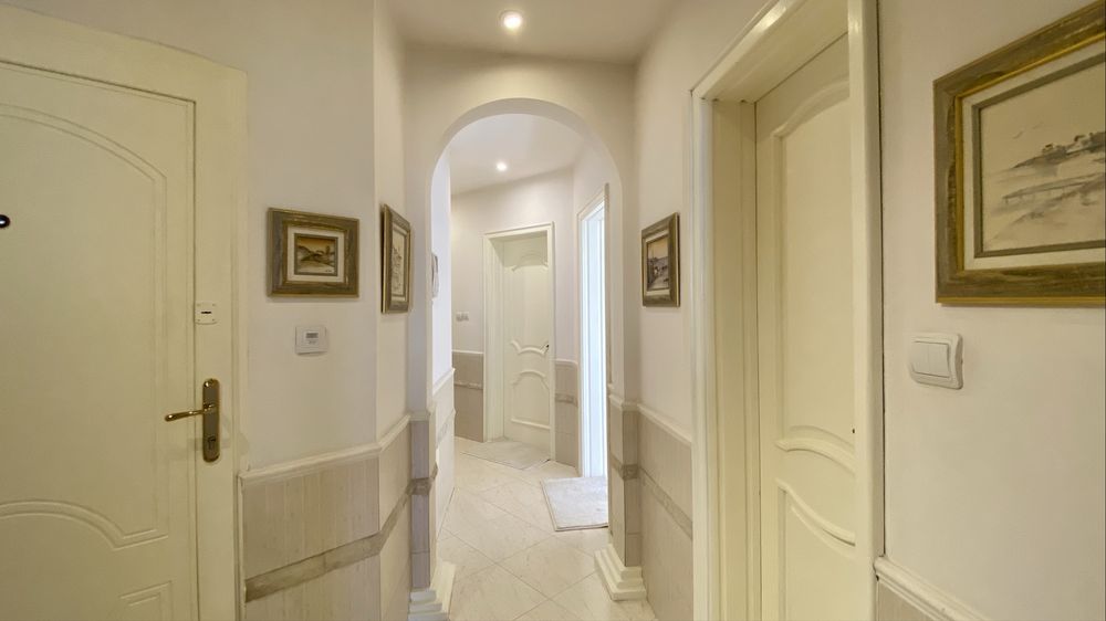 Дава се под наем Тристаен апартамент в Варна, Операта - 98 кв.м за 900 € - Снимка #5