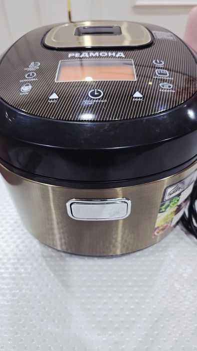 Срочно продам мультиварку