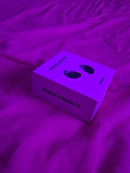 Продам наушники Samsung Galaxy buds fe