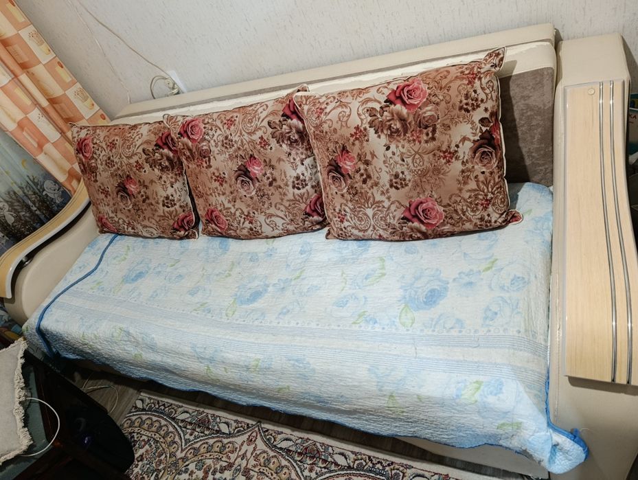 Диван тахта продам