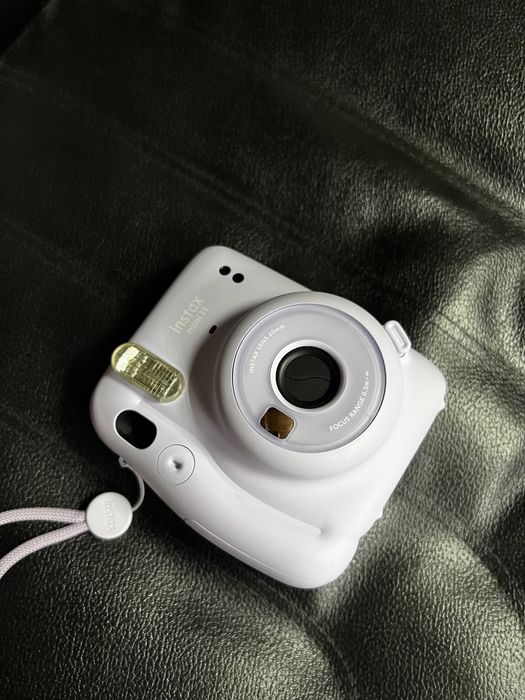 Instax mini 11 б/у