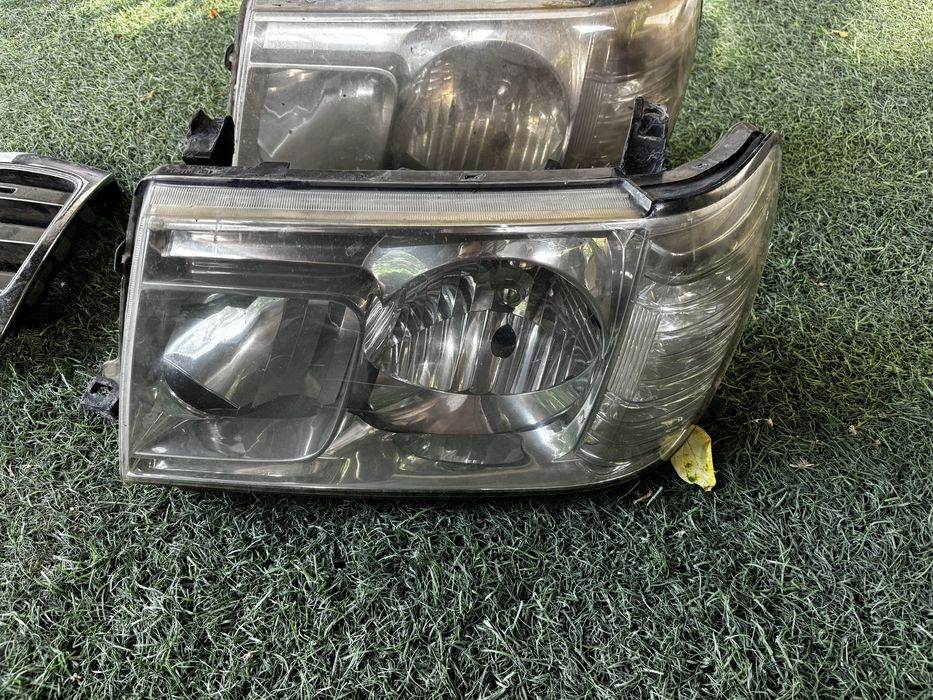 Land cruser 100 решотка, фары левые