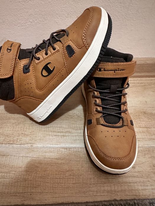 Нови детски обувки Champion