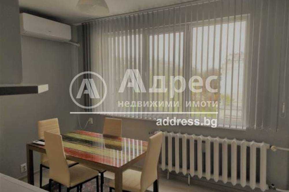 Дава се под наем Двустаен апартамент в Разград, Център - 69 кв.м за 255 € - Снимка #3