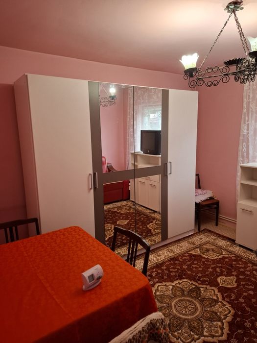 Vând apartament în Lupeni- Strada Policlinicii