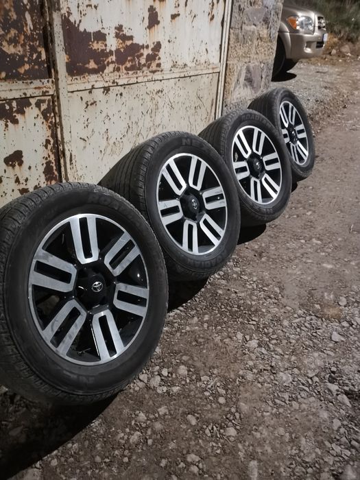 Зимни гуми 265/65/17 Bridgestone Blizak lm 005 dot 3320