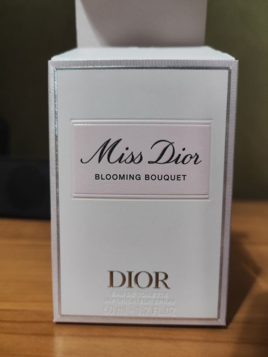 Продам духи Miss Dior оригинал