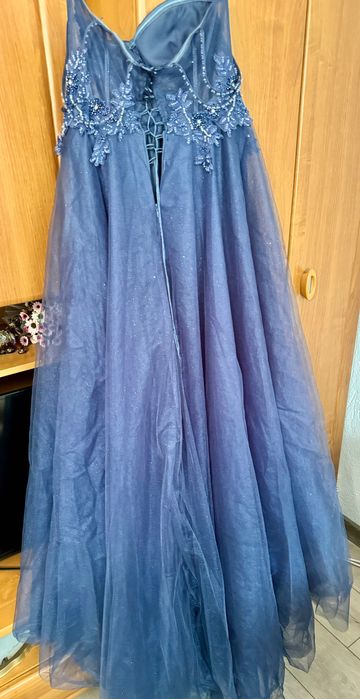 официална рокля с мъниста