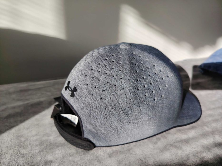 кепка безшовная одна из самых комфортных и удобных новая