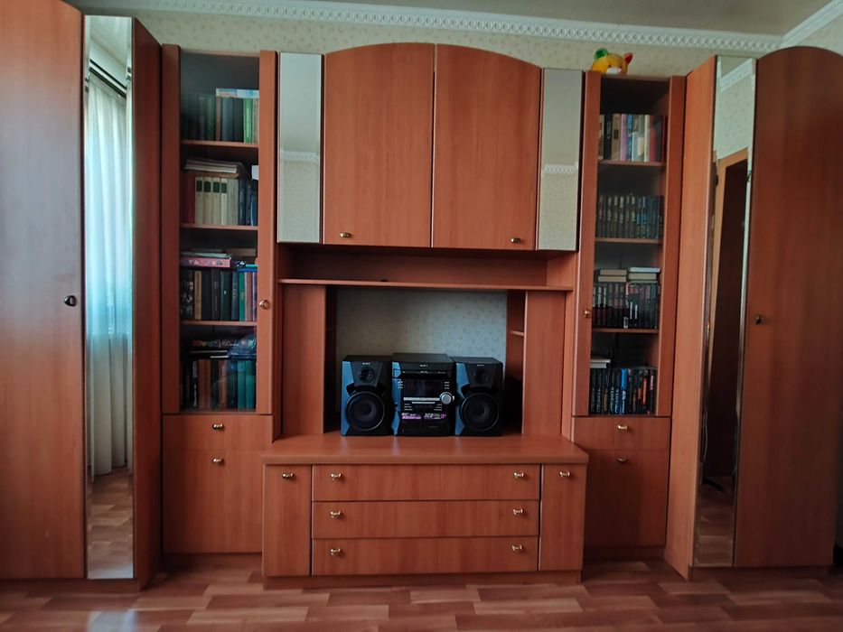 Продам стенку б/у