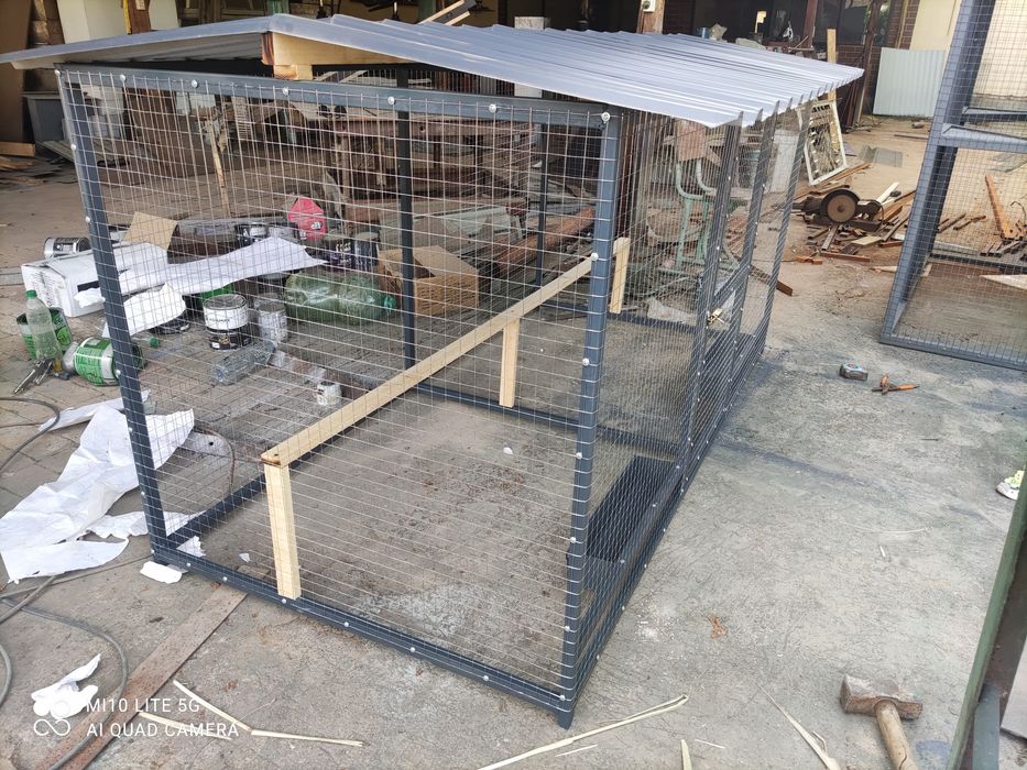 Tovuqlar uchun kataklar