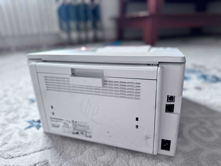 Принтер HP LaserJet Pro M203dw