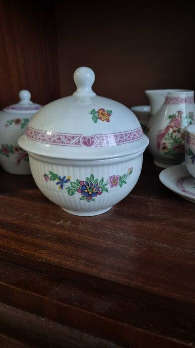 Нов порцеланов сервиз за кафе или чай от ГДР