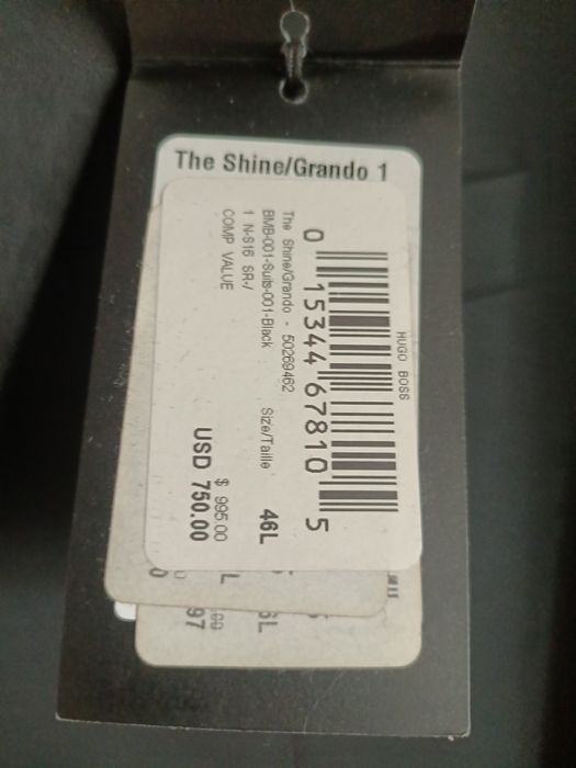 Продам костюм HUGO BOSS