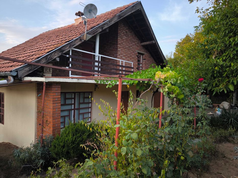 Продава се Къща в Търговище, Вилна зона - 100 кв.м за 459 €/кв.м - Снимка #7