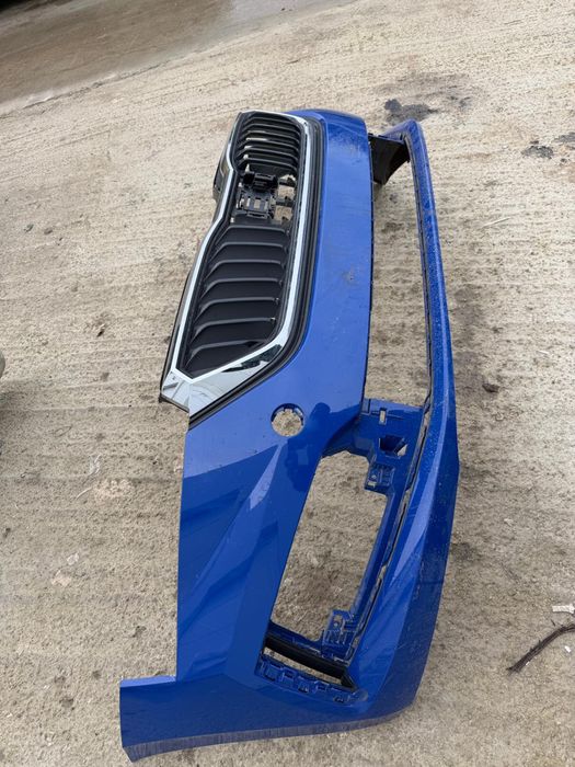 Bara fata + grila centrala Skoda Scala 2019/2020/2021/2022/2023