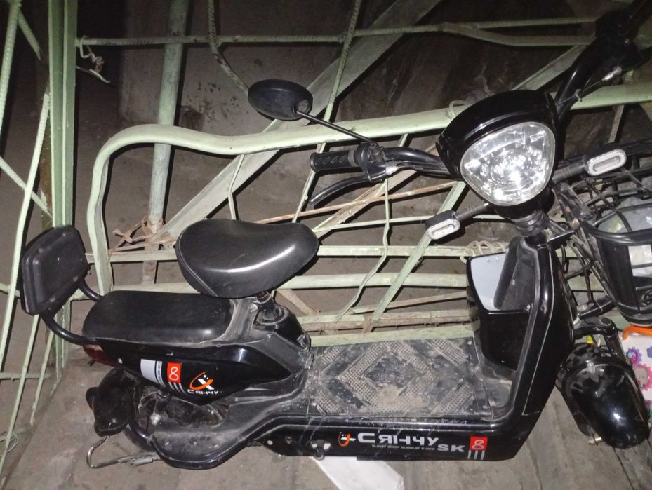 Электроскутер SK 8 в хорошем состоянии