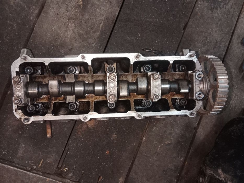 ГБЦ головка блока цилиндров 1.8 инжектор Ауди пассат гольф