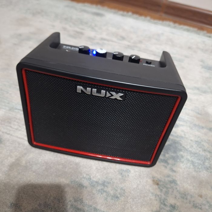 Комбоусилитель для электрогитары Nux Mighty-Lite-BT-MKII, 3Вт