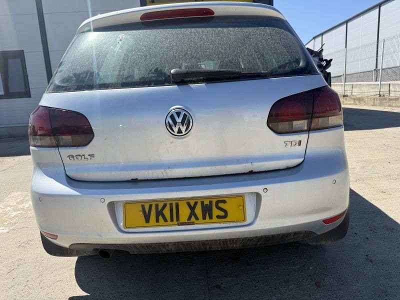Bara spate cu senzori de parcare Volkswagen Golf 6 Hatchback culoare a