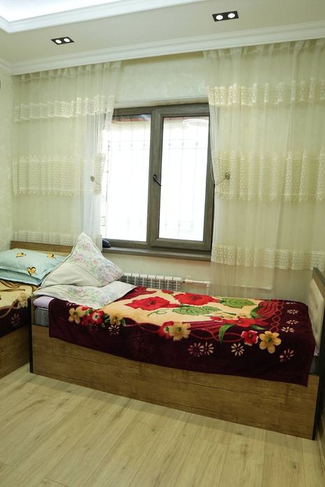 Kvartira sotiladi Yakkasaroy tumani Boshliq mahalla, 4 xona