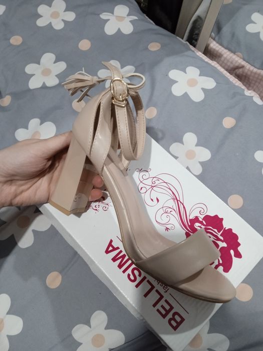 Yozgi tufli 39razmer yangi kiyilmagan  narxi 100ming som