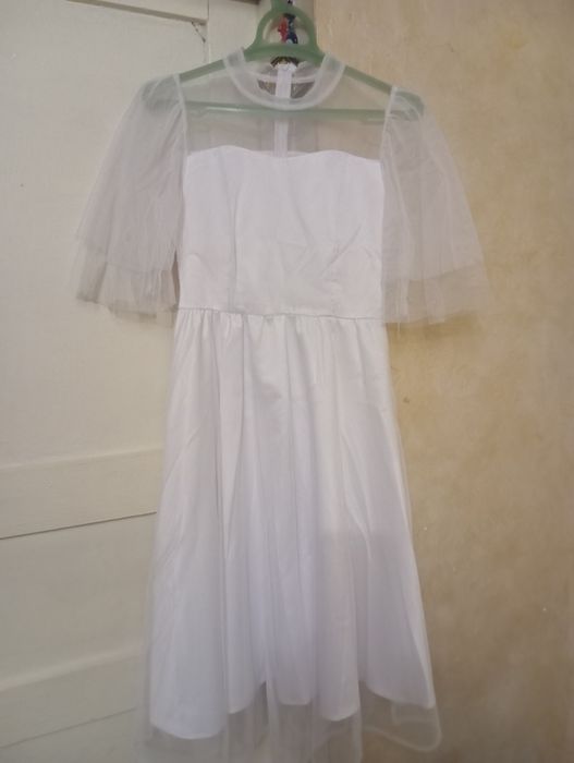 Все одеждо по 4500тг