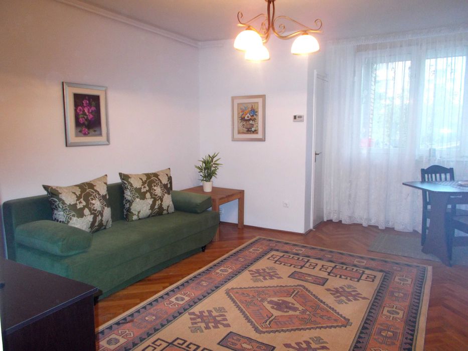 Dau in chirie garsoniera la Dacia