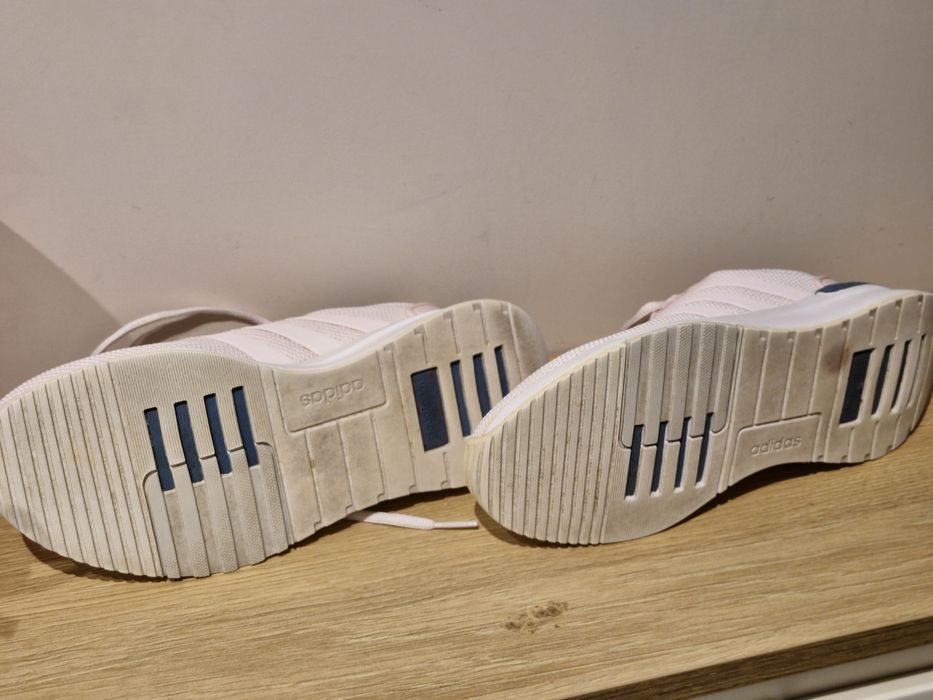 Маратонки Adidas,  38'