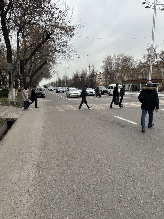 Аренда нежилого помещения под офис вдоль дороги первая линия