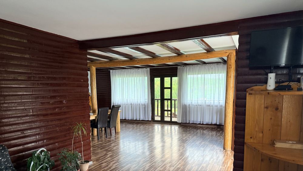 Cabana de inchiriat