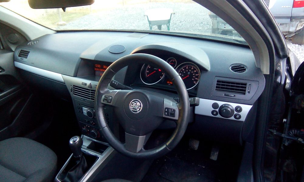 opel astra H -1.6 16v-105кс/2006/-на части