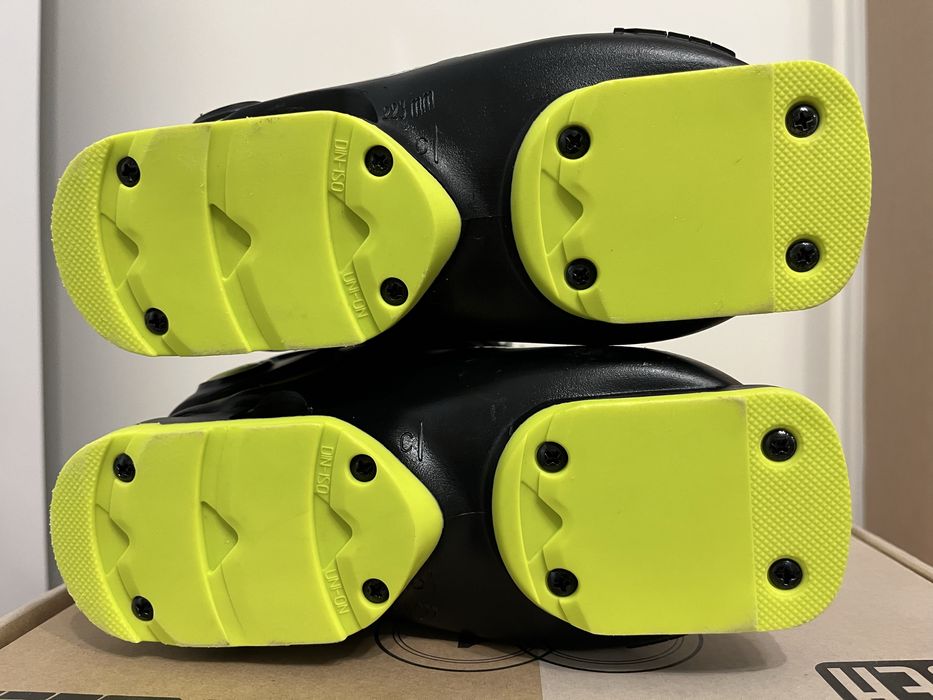 Детски ски обувки и детски ски 80см