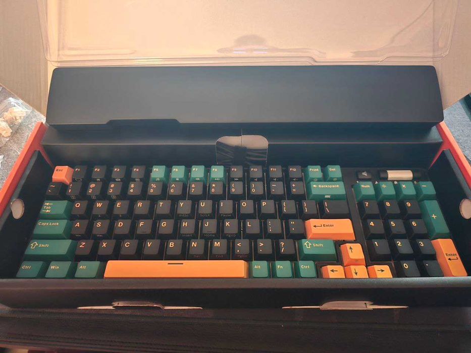 Tastatura Mecanica Wireless Royal Kludge RK96 RGB Hot-Swap 96%