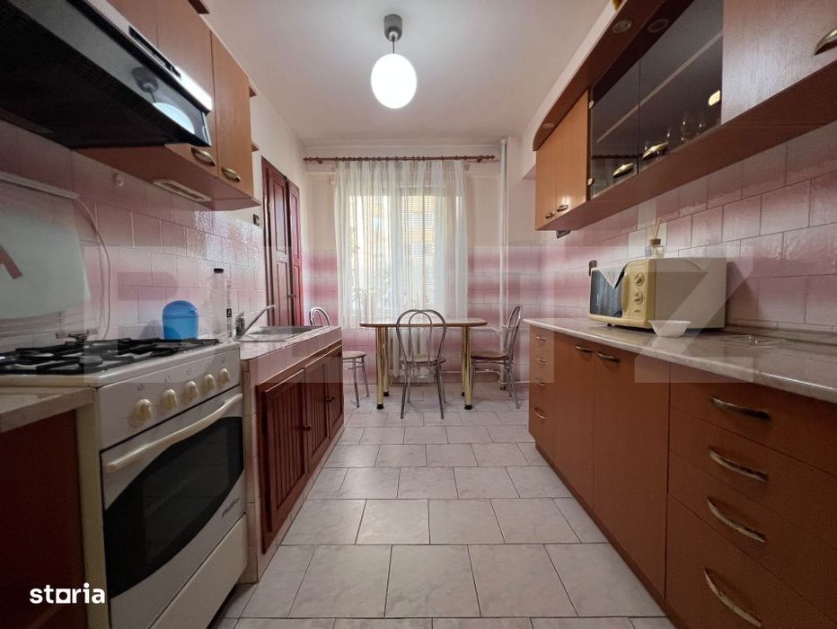 Apartament 3 camere decomandat, etaj 1, zona Cantemir