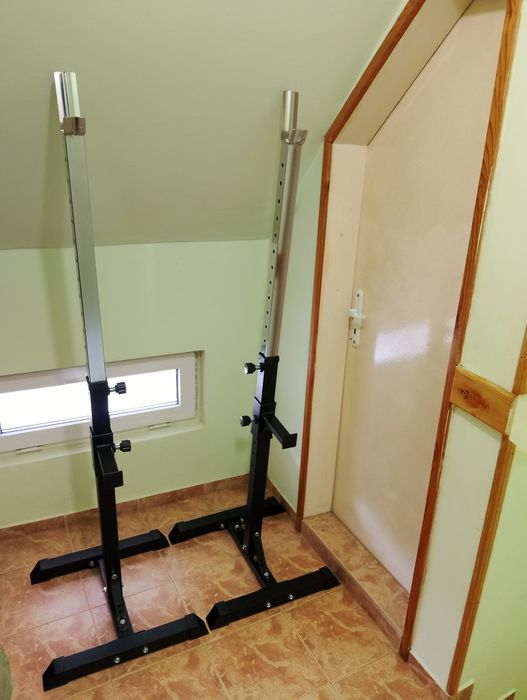 Продавам стойки за клек