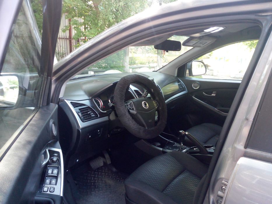 продам автомобиль SsangYong Actyon 2013 г
