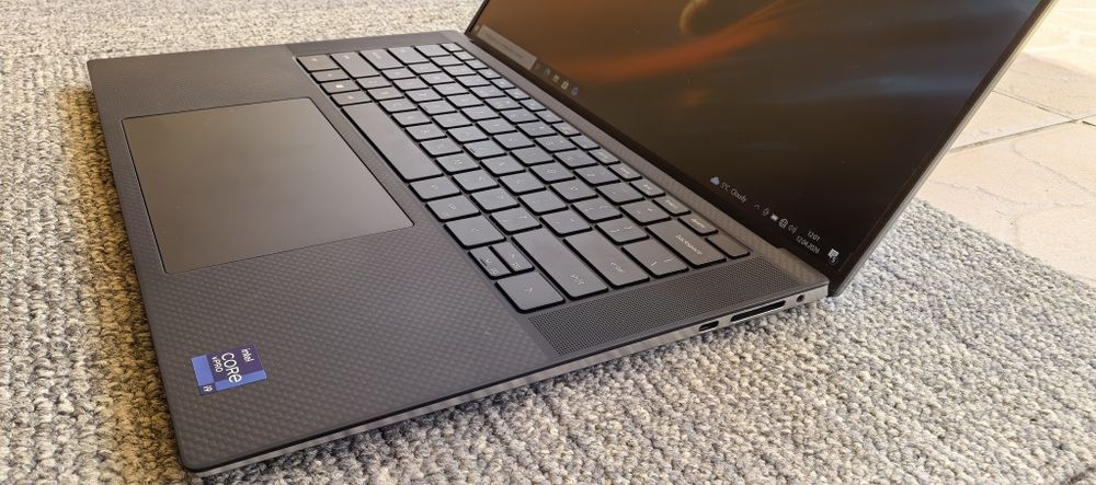 Laptop Dell 5560---i9 11950H vPRO----32GB DDR4----NVidia RTX A2000 4GB----512GB SSD----Ecran 15.6"2K IPS---Laptop NOU---Editare Video/Foto si Gaming--