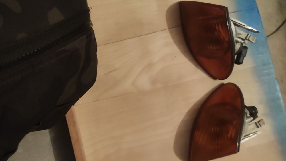 Мигачи жълти за Е46 преди фейс