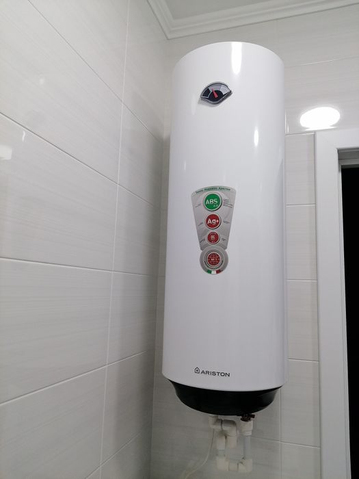 Бойлер для воды электрический Ariston