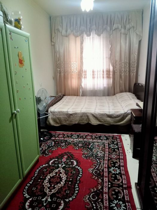 Shayxontohur tumani Gulobodda 5 xonali kvartira sotiladi