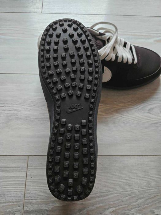 НОВИ мъжки маратонки NIke, 43 номер