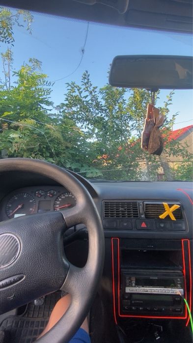 VOLKSWAGEN Golf 2002 — imagine 3