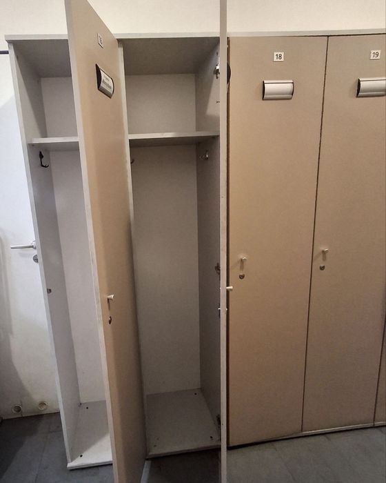 Гардеробчета за офис