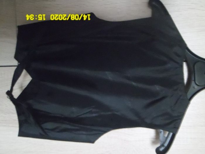 Школьный костюм тройка.