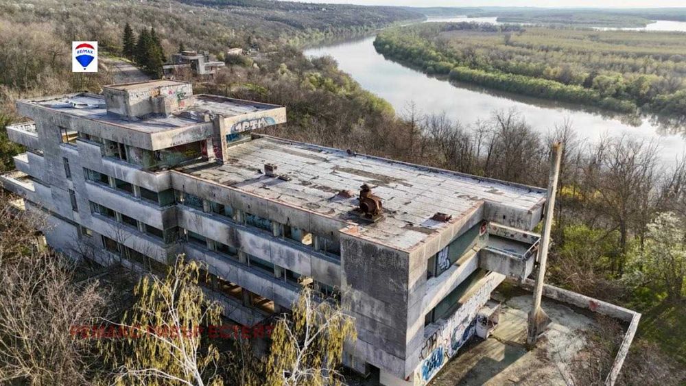 Продава се Хотел в Русе, Долапите - 2317 кв.м за 145 €/кв.м - Снимка #5