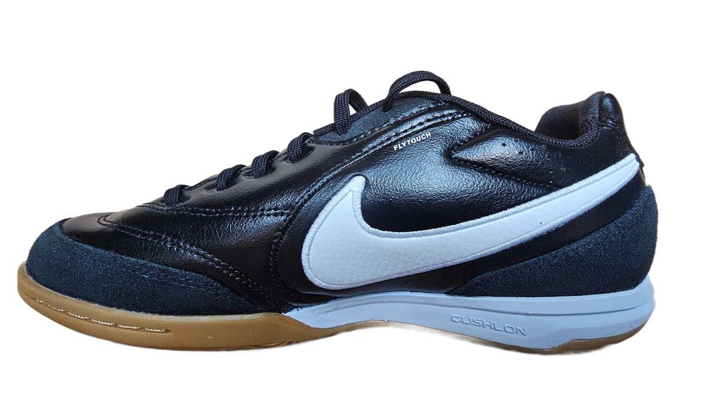 Ghete fotbal sala NOI Nike Tiempo Streetgato marimea 40,5 Piele Natur