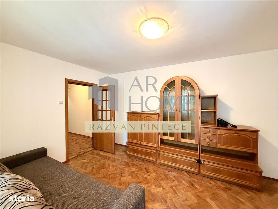 Apartament 2 camere, semidecomandat, zona Nord, Ploiesti — fotografia 1