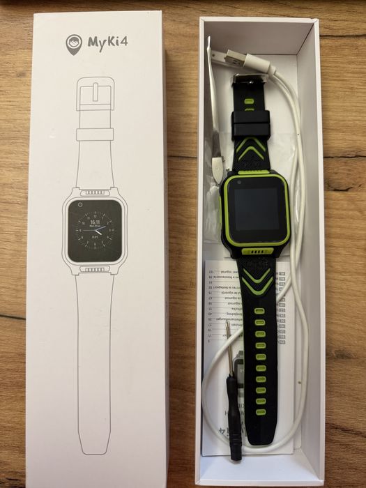 Детски GPS смарт часовник MyKi 4 – отлично състояние